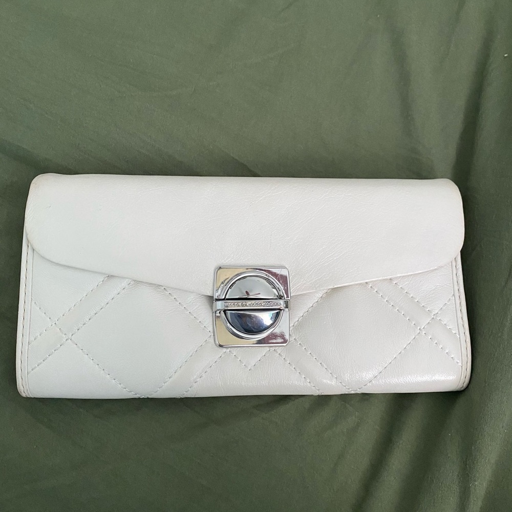 marc by marc jacobs quilted leather wallet